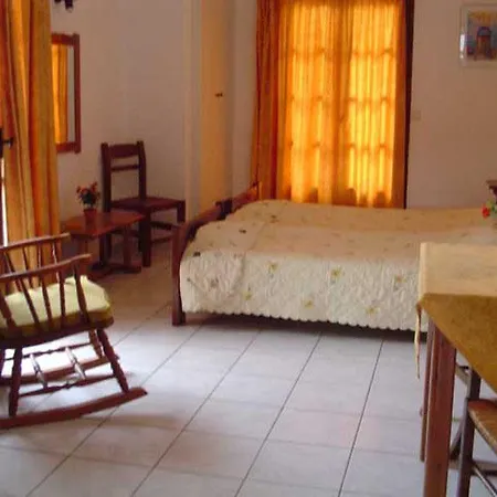 Apartamento Kiveli Mílatos Habitación foto