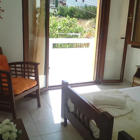 Apartamento Kiveli Mílatos Habitación foto