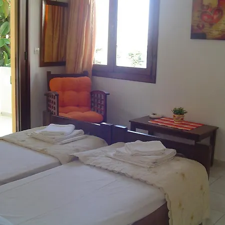 Apartamento Kiveli Mílatos Habitación foto